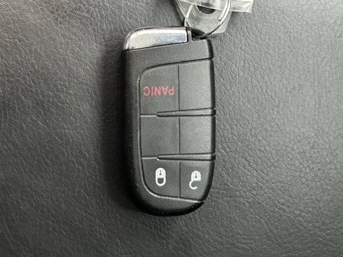 Used 2020 Jeep Renegade Limited w/ Advanced Technology Group image 35
