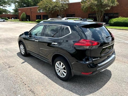 Used 2017 Nissan Rogue SV image 35
