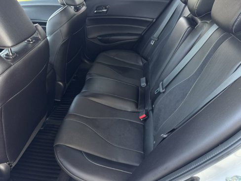 Used 2019 Acura ILX w/ Premium & A-SPEC Package image 18