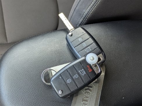 Used 2016 Kia Soul image 31