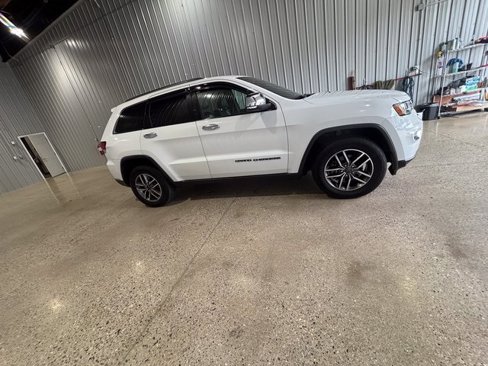 Used 2020 Jeep Grand Cherokee Limited image 5