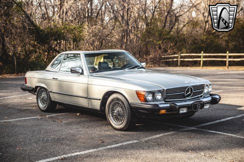 Used 1985 Mercedes-Benz 380 SL image 8