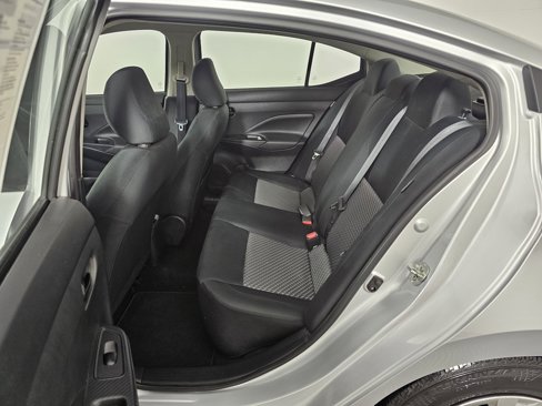 Used 2020 Nissan Versa S image 19