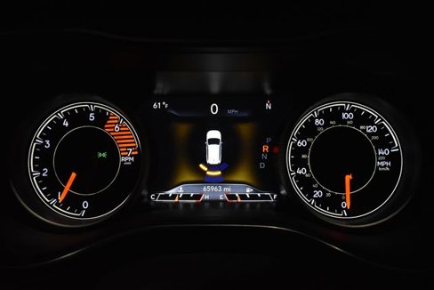 Used 2019 Jeep Cherokee Limited image 16