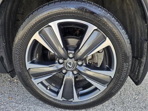 Used 2020 Lexus UX 250h w/ Luxury Package image 13