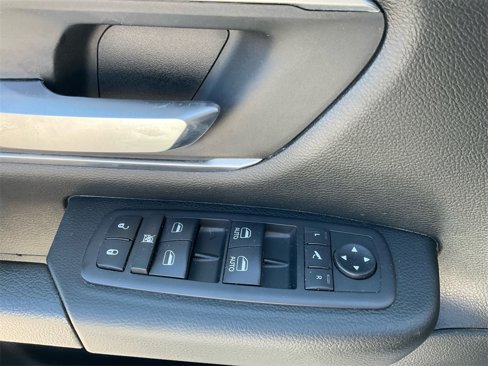 Used 2019 RAM 1500 Big Horn image 25