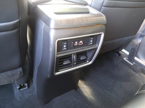 Used 2021 Nissan Murano Platinum w/ Cargo Package image 12