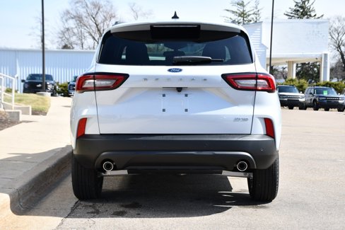 Used 2025 Ford Escape ST-Line w/ Tech Pack #1 image 7
