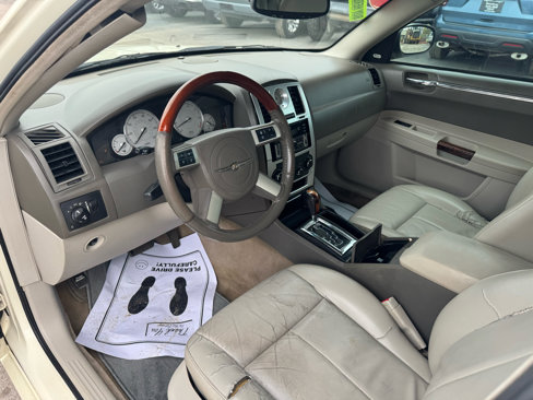 Used 2007 Chrysler 300 Touring L w/ Luxury Group image 15