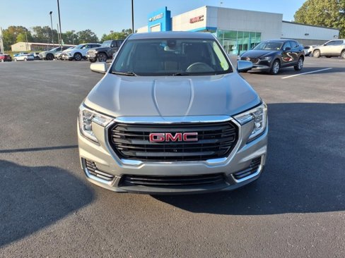 Used 2023 GMC Terrain SLE w/ LPO, Floor Liner Package image 2