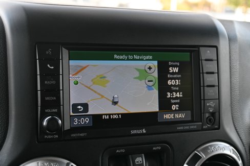 Used 2016 Jeep Wrangler Unlimited Rubicon image 36