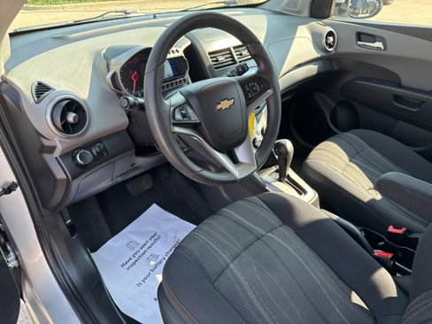 Used 2015 Chevrolet Sonic LT image 7