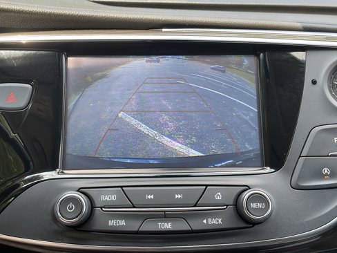 Used 2020 Buick Envision Essence image 38
