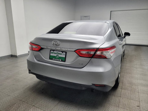 Used 2018 Toyota Camry LE image 7