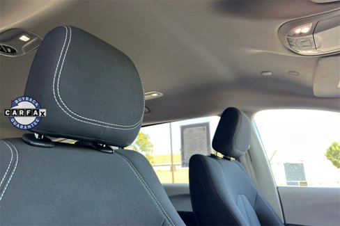 Used 2023 Chrysler Voyager LX image 24