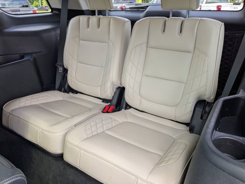 Used 2018 Ford Explorer Platinum image 31