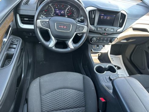 Used 2021 GMC Terrain SLE image 19