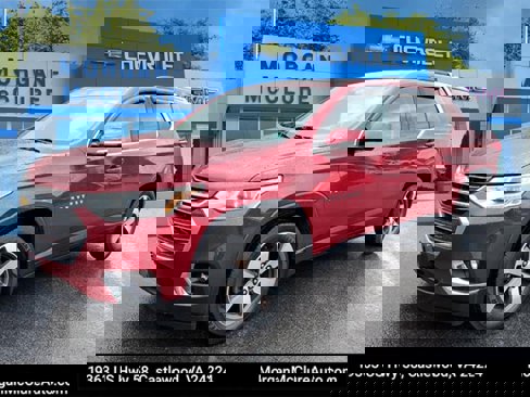 Used 2018 Chevrolet Traverse LT image 1