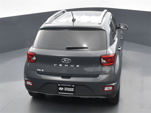 Certified 2024 Hyundai Venue SEL image 17