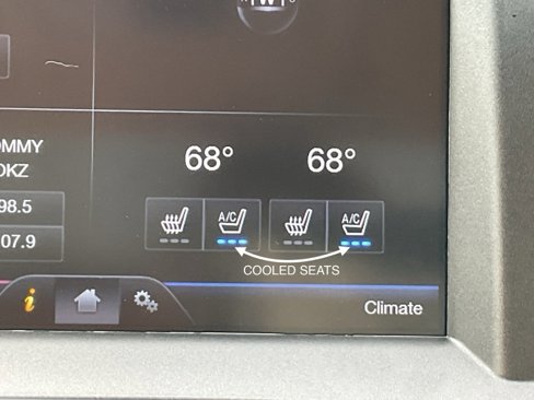Used 2014 Lincoln MKS w/ Equipment Group 101A image 15