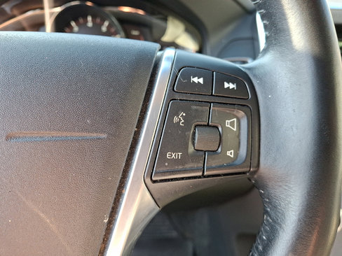 Used 2017 Volvo XC60 T6 Dynamic w/ Preferred Option Package image 22