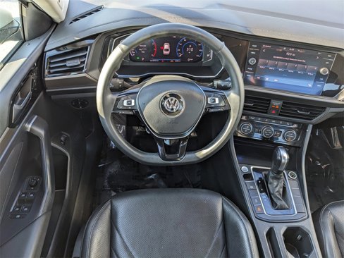 Certified 2020 Volkswagen Jetta SEL Premium image 14