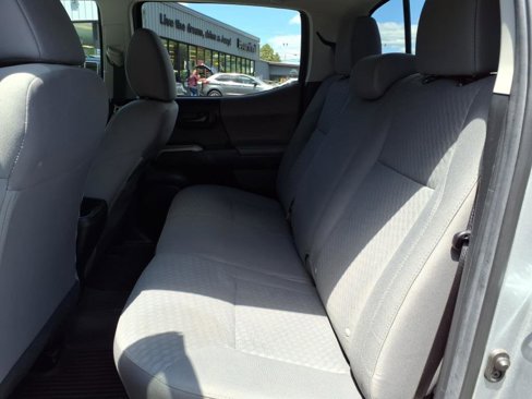 Used 2022 Toyota Tacoma 4x4 Double Cab image 10
