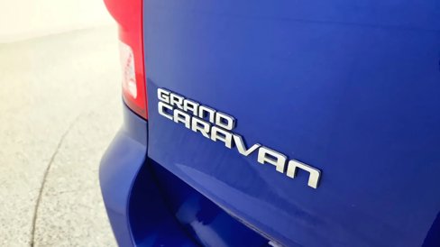 Used 2018 Dodge Grand Caravan SE w/ UConnect Hands-Free Group image 17