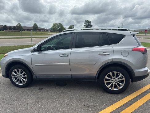 Used 2016 Toyota RAV4 Limited image 11