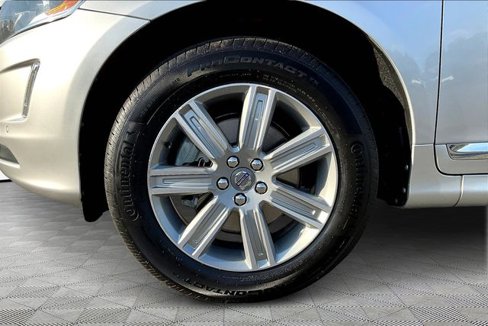 Used 2017 Volvo XC60 T5 Inscription w/ Preferred Option Package image 22