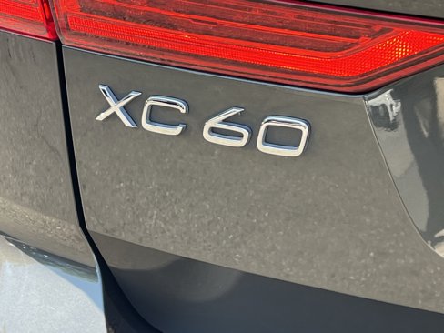 Used 2020 Volvo XC60 T5 Inscription w/ Protection Package image 21
