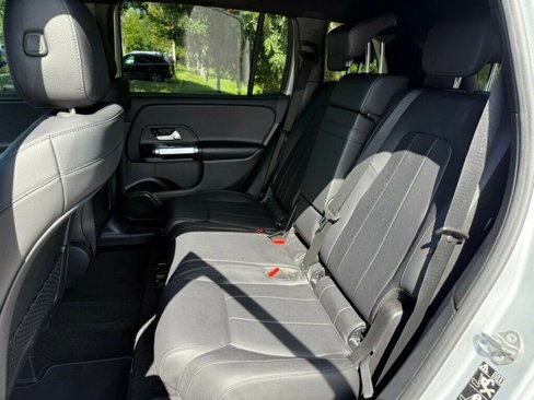 Used 2020 Mercedes-Benz GLB 250 image 8
