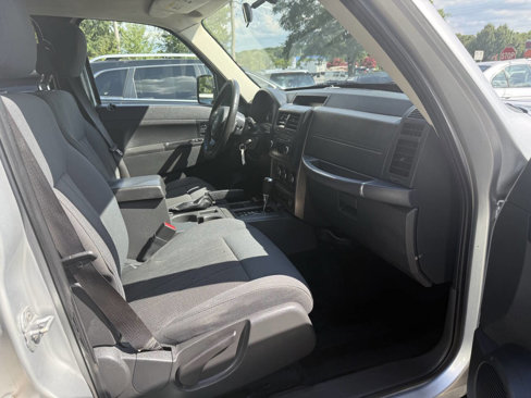 Used 2012 Jeep Liberty Sport w/ Popular Equipment Group image 12