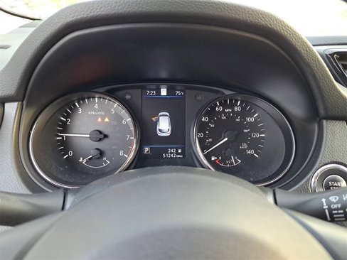 Certified 2021 Nissan Rogue Sport SL image 17