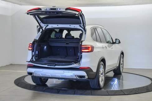 Certified 2022 BMW X5 sDrive40i w/ Parking Assistance Package image 27
