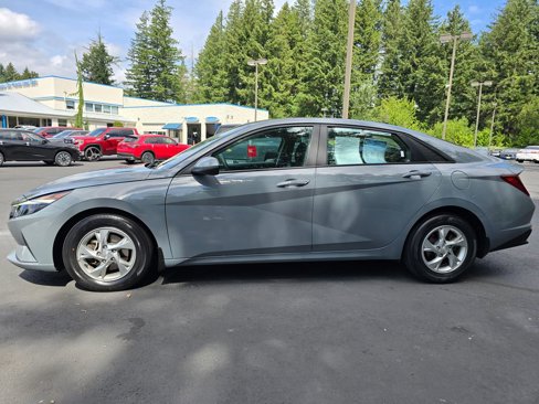 Used 2022 Hyundai Elantra SE w/ Cargo Package image 27