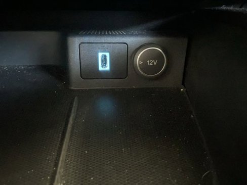Used 2020 Ford Escape SEL image 23