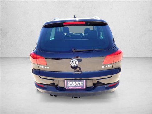 Used 2015 Volkswagen Tiguan S image 3