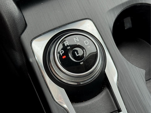 Used 2022 Ford Escape SE image 19