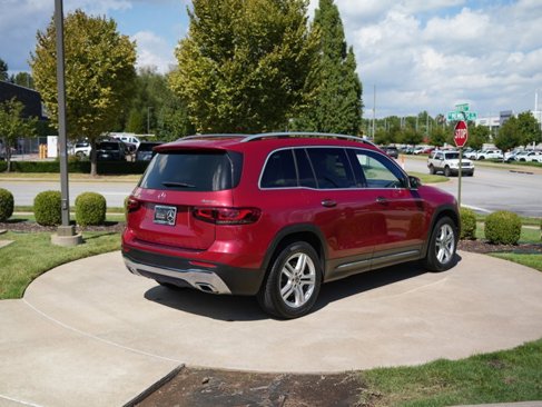 Certified 2021 Mercedes-Benz GLB 250 4MATIC w/ Premium Package image 8