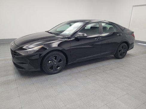 Used 2022 Hyundai Elantra SEL w/ Cargo Package image 2