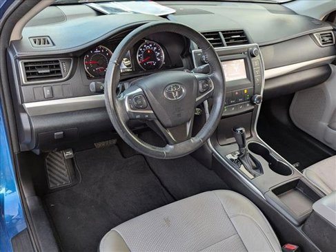 Used 2017 Toyota Camry SE image 10