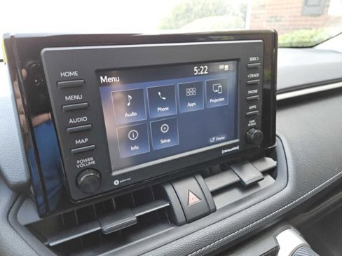 Used 2022 Toyota RAV4 XLE image 18