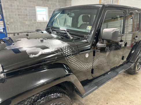Used 2014 Jeep Wrangler Unlimited Sahara image 9