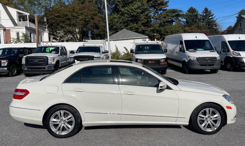 Used 2011 Mercedes-Benz E 350 4MATIC Sedan image 6
