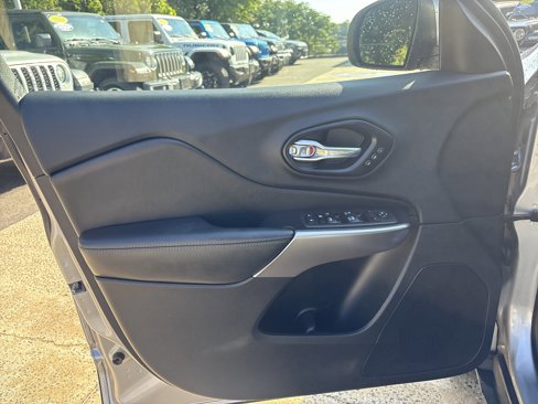 Certified 2021 Jeep Cherokee Limited image 22