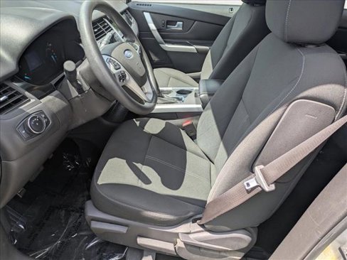 Used 2013 Ford Edge SE image 14