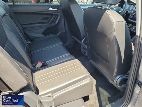 Used 2024 Volkswagen Tiguan SE image 19