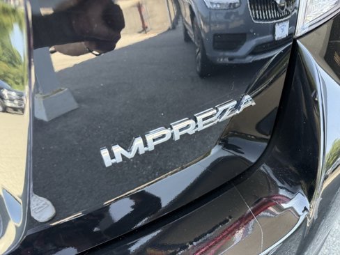 Used 2022 Subaru Impreza 2.0i Premium image 32