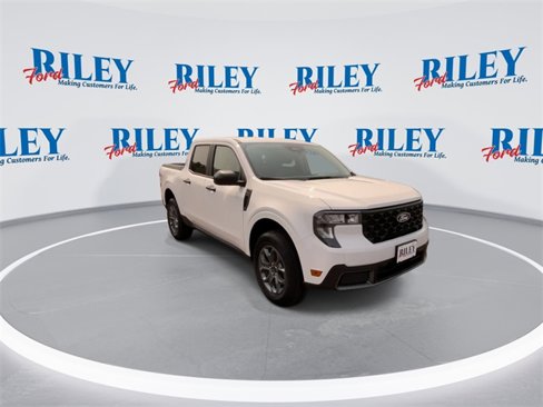 New 2025 Ford Maverick XLT w/ Equipment Group 302A image 2
